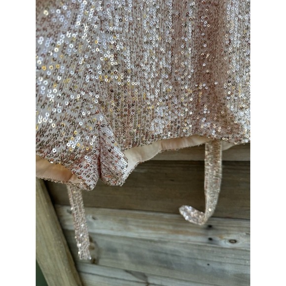Fashion Nova Front Of The Line Sequin Romper Size Small Rose Gold Color - Picture 8 of 15